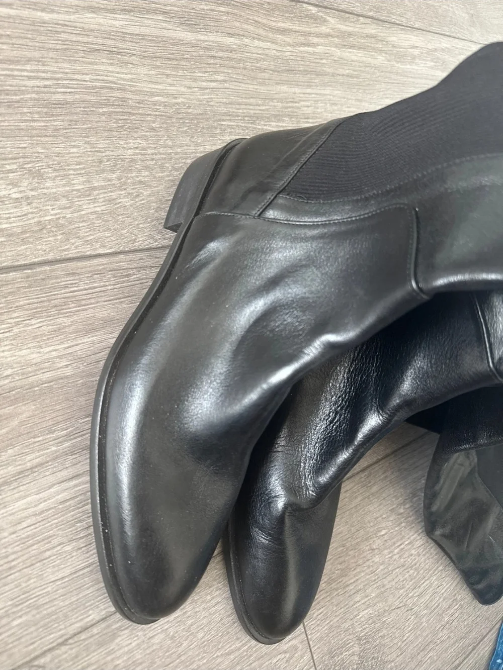 Zara slik over